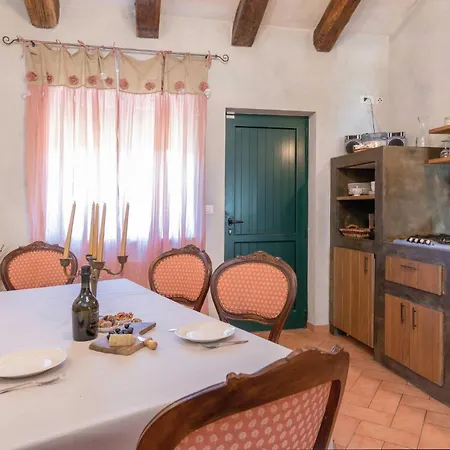 Beautiful In With House Sea View Holiday home